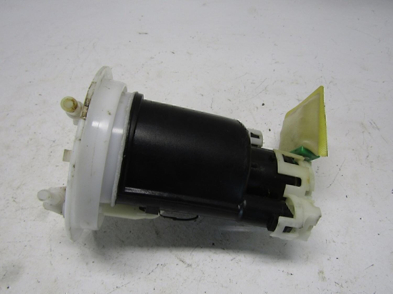 Насос топливный электрический MITSUBISHI Lancer (CS/Classic) 2003-2006