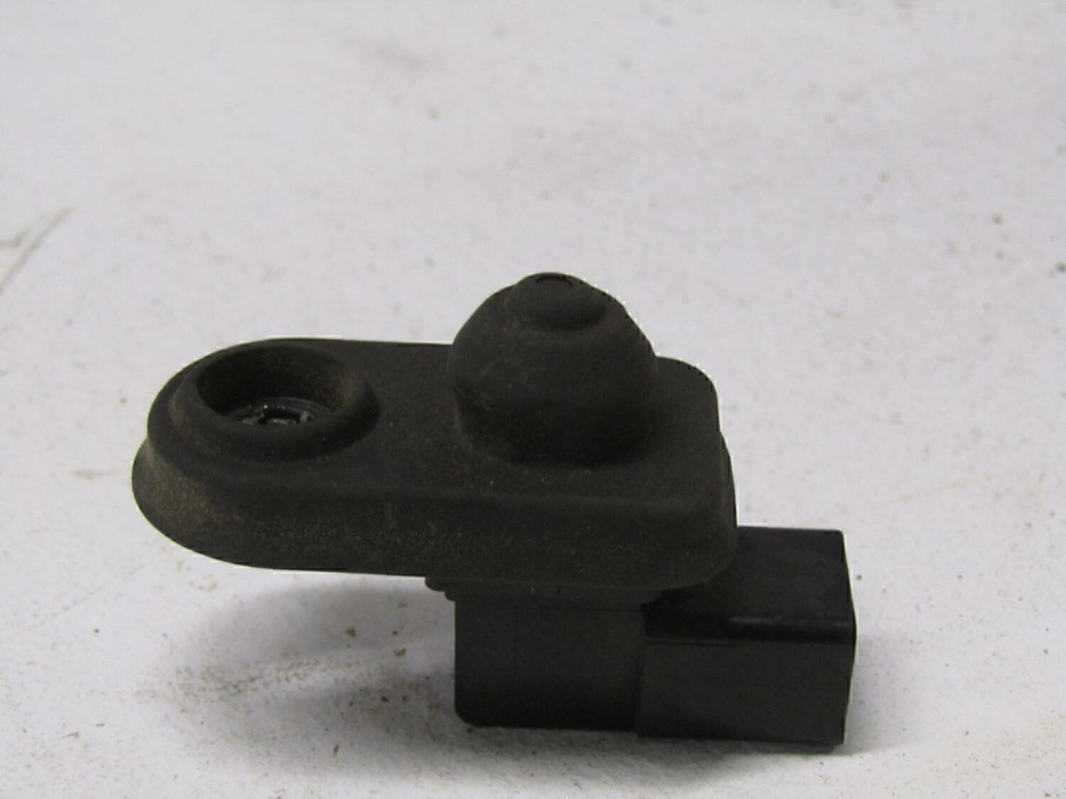 Выключатель концевой MITSUBISHI Lancer (CS/Classic) 2003-2006