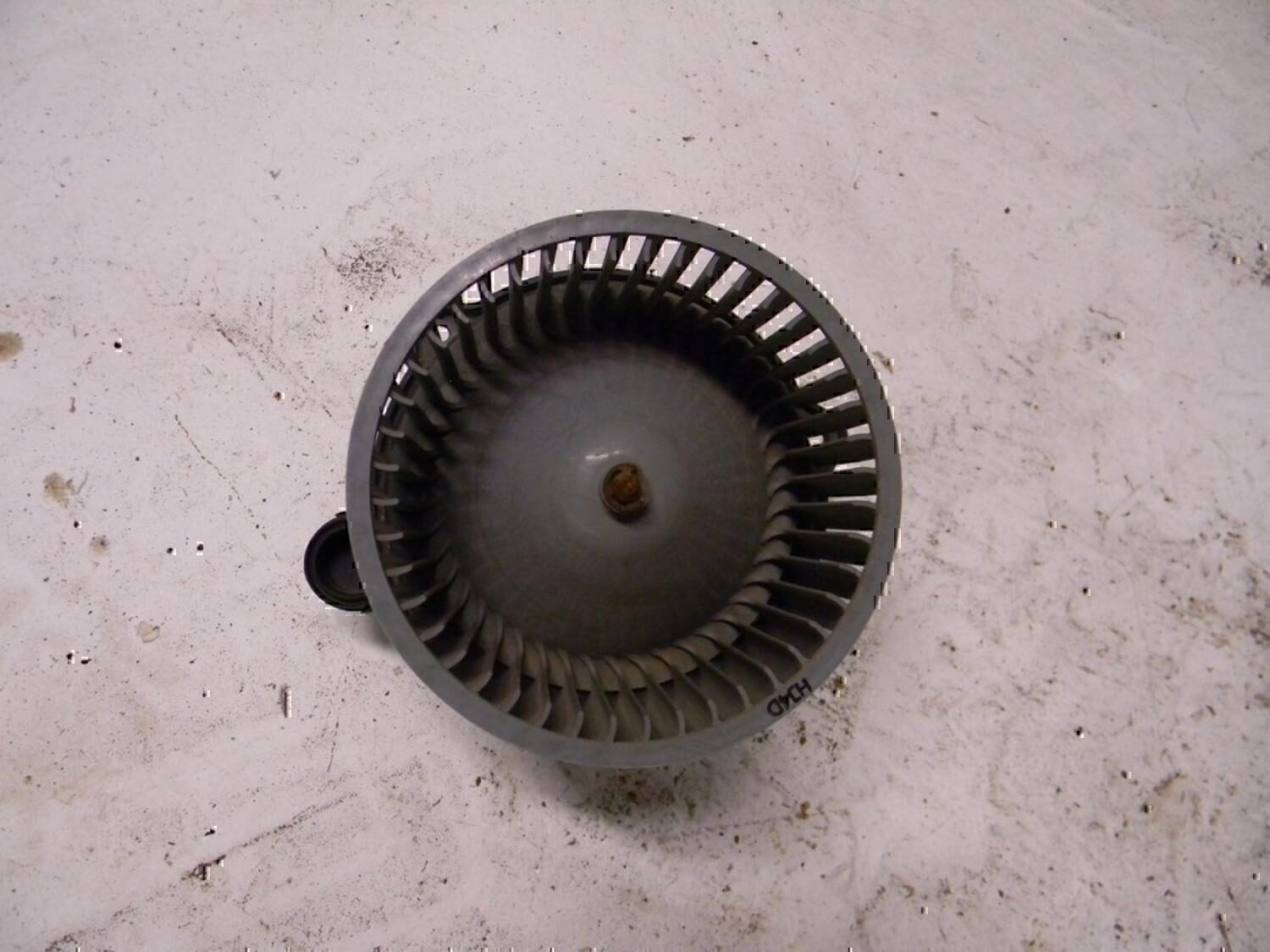 Моторчик отопителя VAZ Lada Granta 2011>