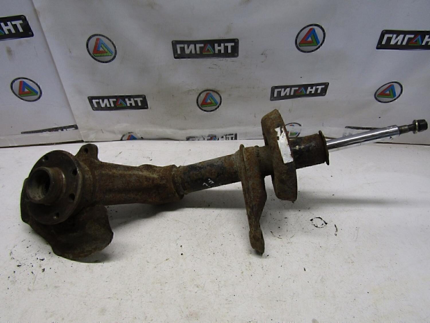 Кулак поворотный передний левый DAEWOO Nexia 1995-2016