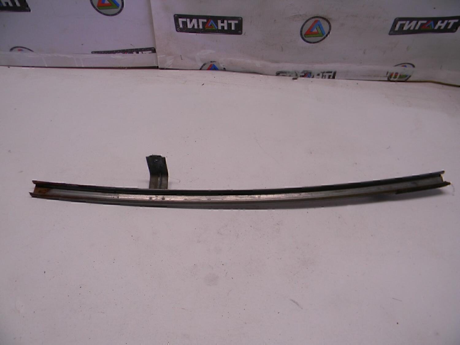 Направляющая стекла двери SUZUKI Grand Vitara 2006-2015