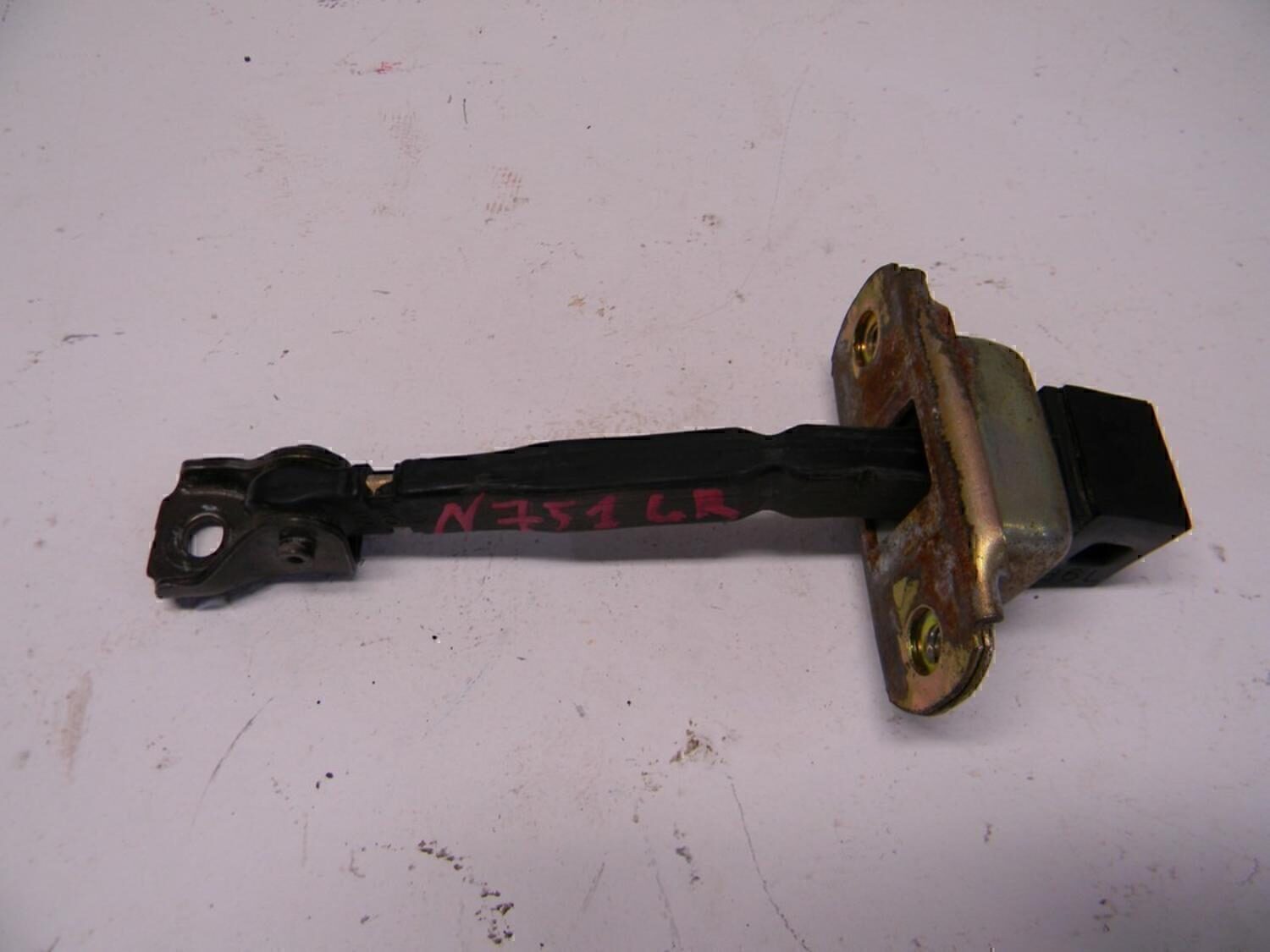 Ограничитель двери MITSUBISHI Lancer (CS/Classic) 2003-2006