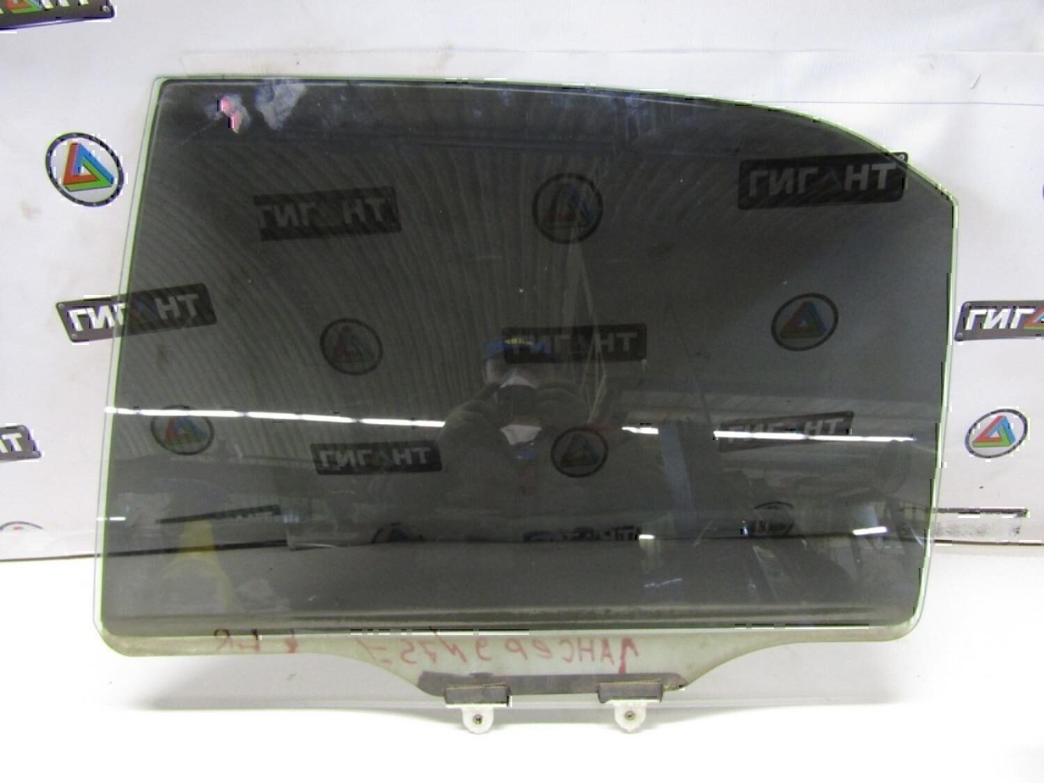 Стекло двери задней левой MITSUBISHI Lancer (CS/Classic) 2003-2006