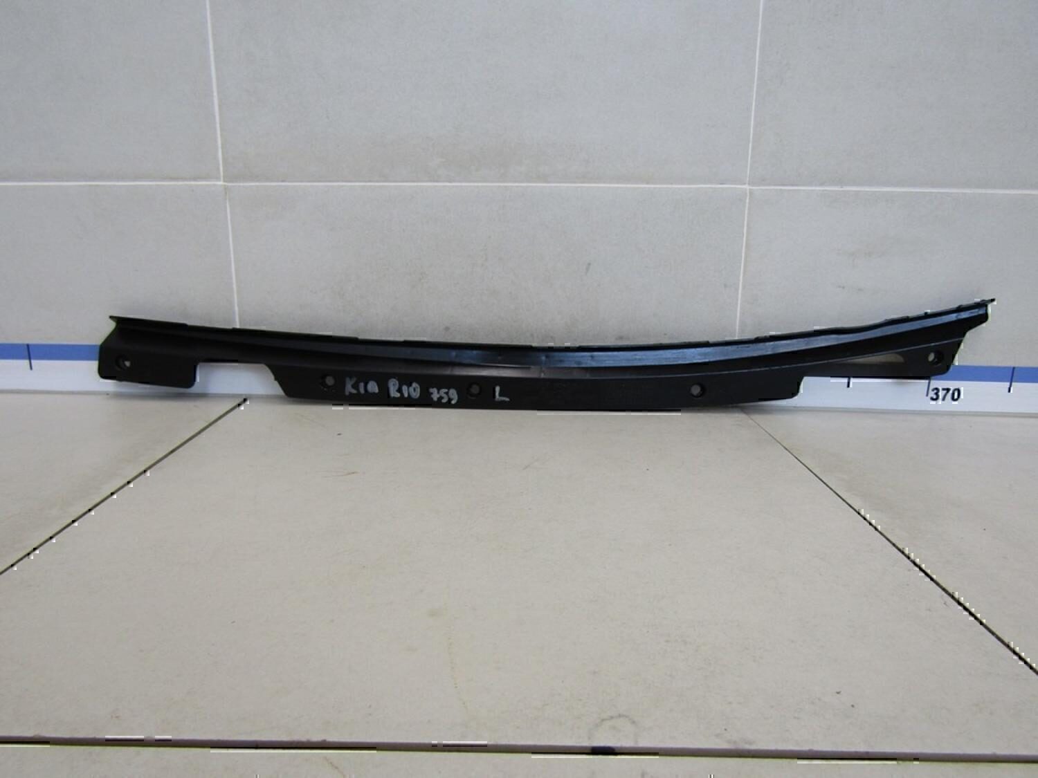 Накладка на решетку левая KIA RIO 2011-2017