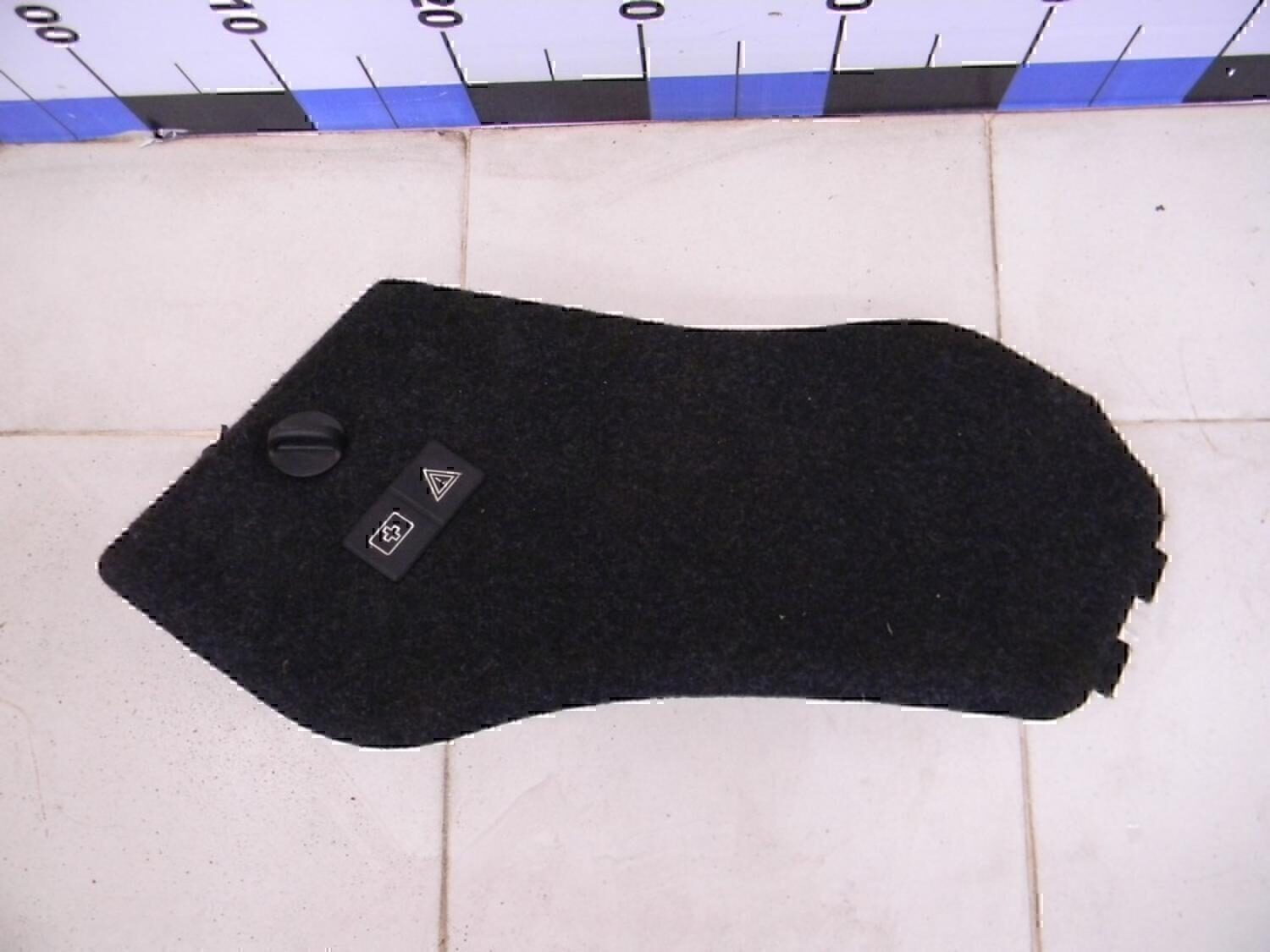 Бардачок BMW 1-серия E87/E81 2004>