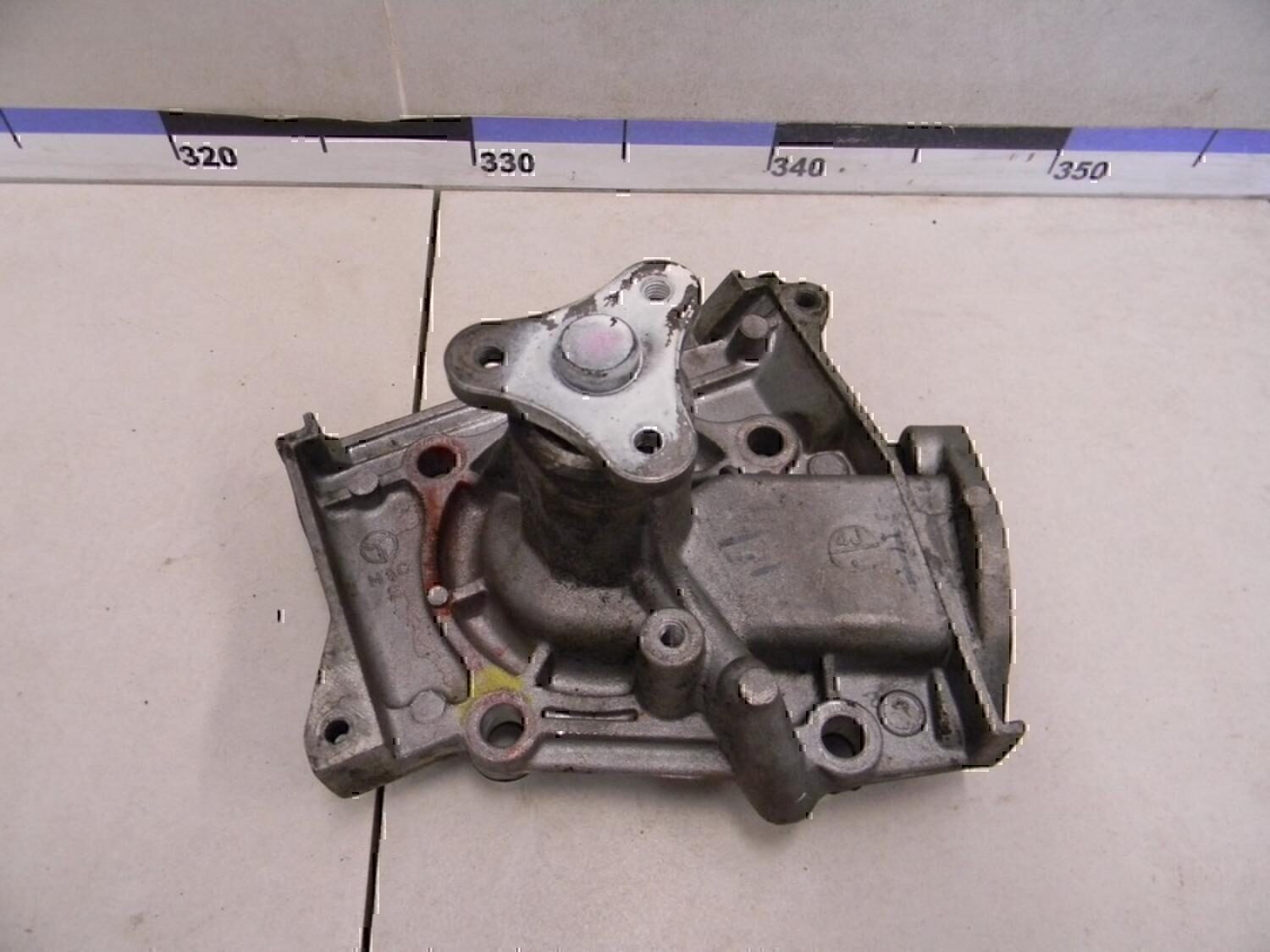 Насос водяной (помпа)