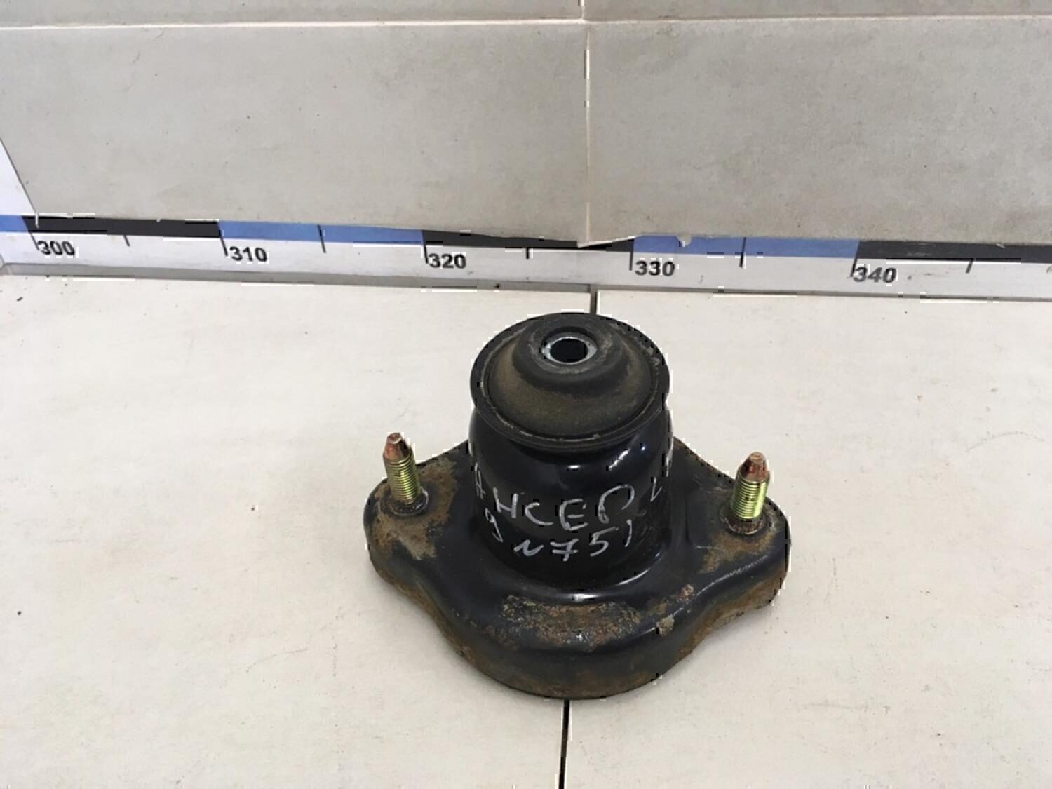 Опора заднего амортизатора MITSUBISHI Lancer (CS/Classic) 2003-2006