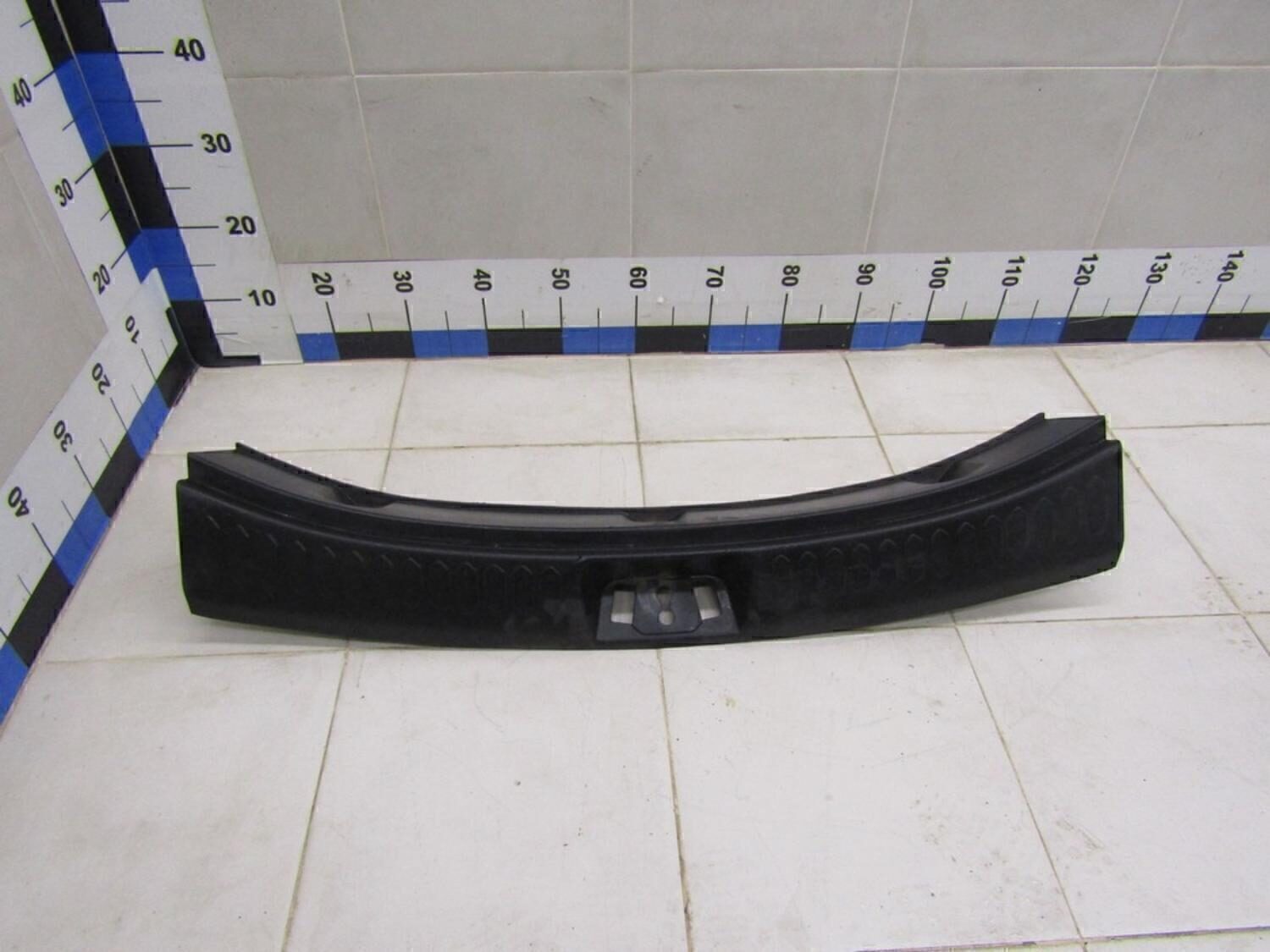 Накладка замка багажника KIA Sportage 2010-2015