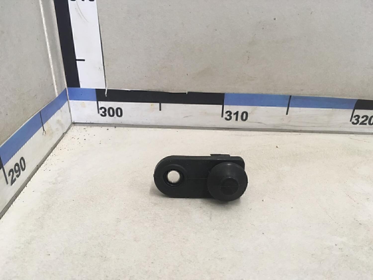 Выключатель концевой KIA Sportage 2010-2015