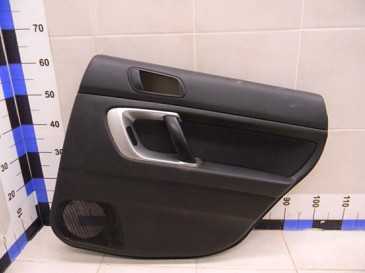 Обшивка двери задней правой Subaru Legacy Outback (B13) 2003-2009