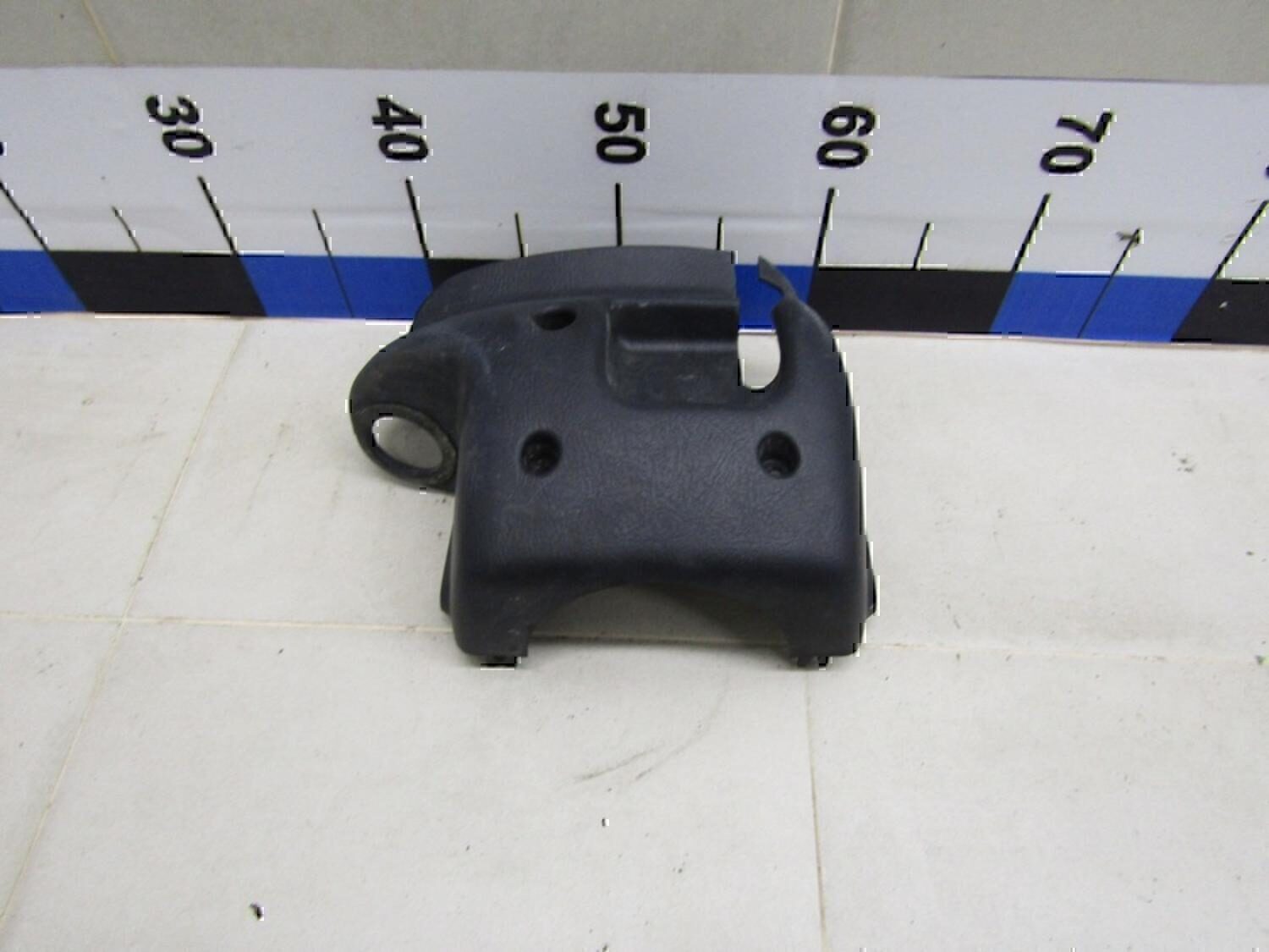 Кожух рулевой колонки нижний HYUNDAI Elantra 2000-2005