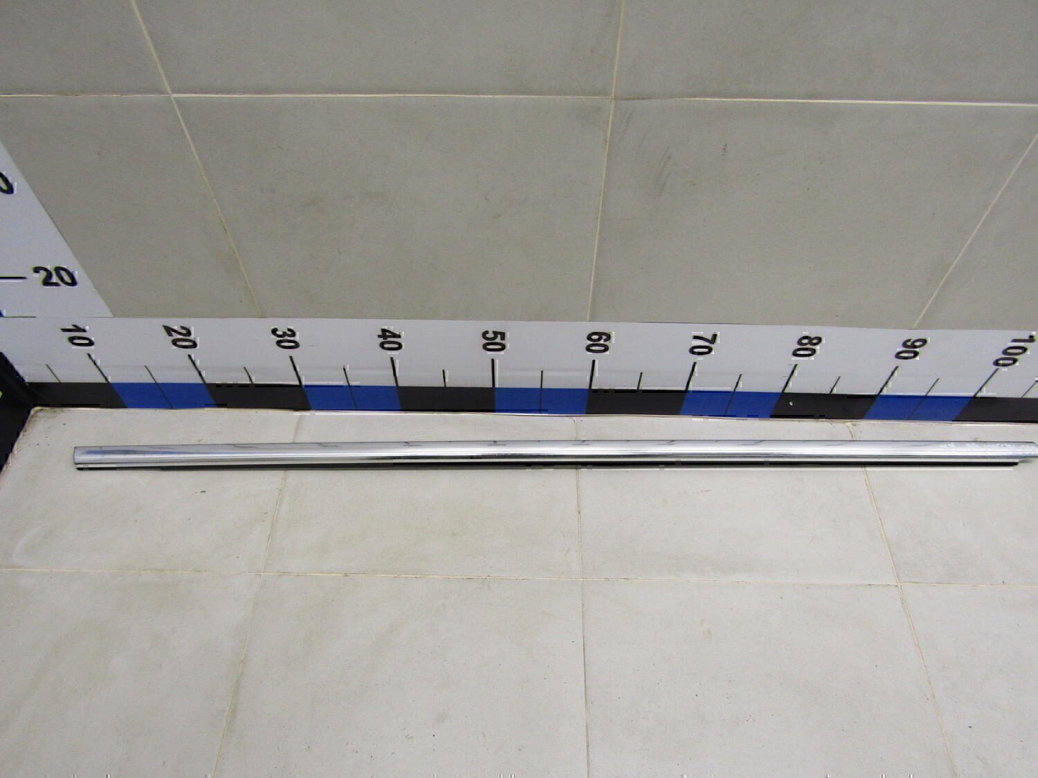 Накладка стекла заднего правого VW Passat [B6] 2005-2010