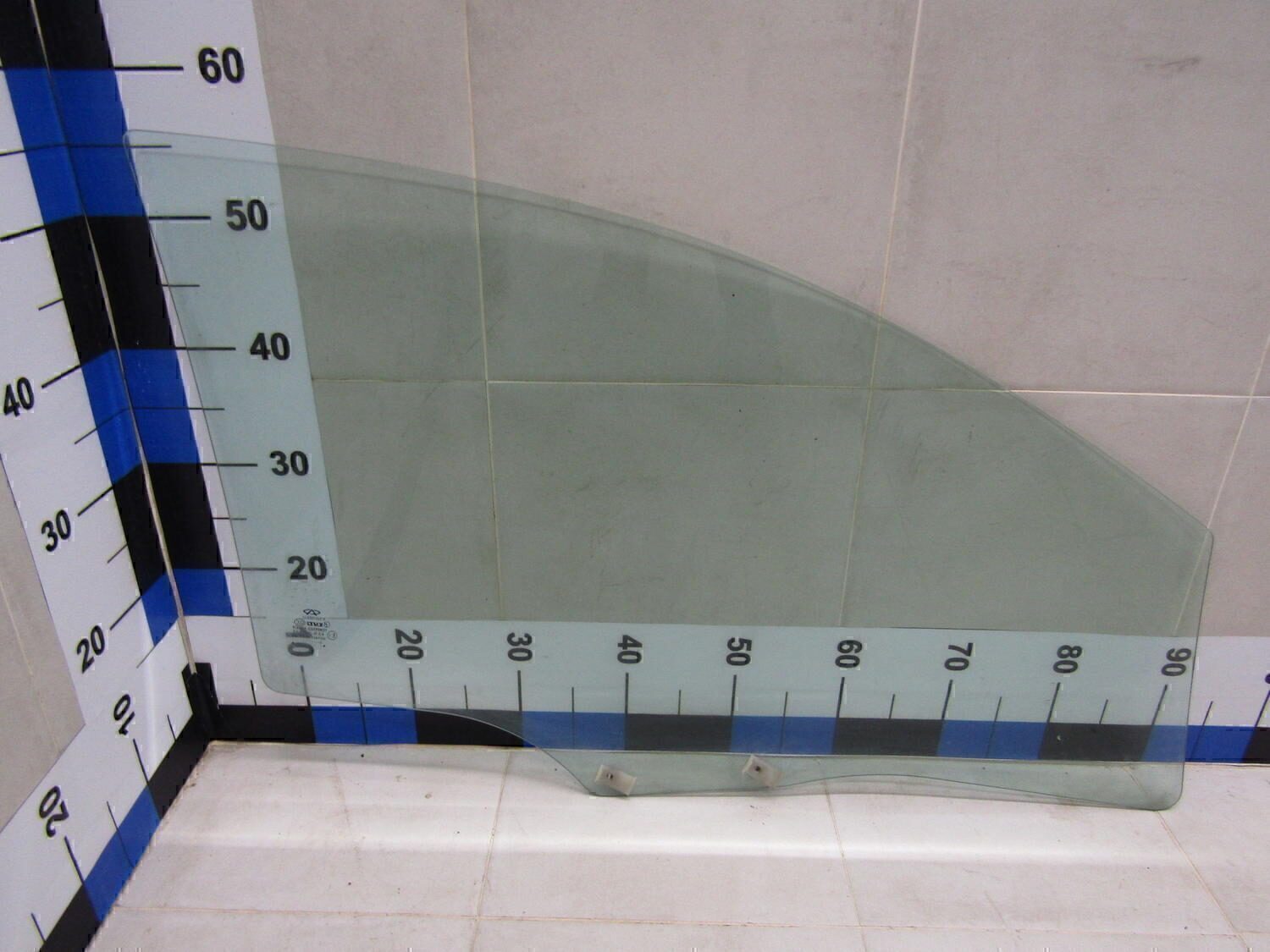 Стекло двери передней левой Chery Kimo (S12) 2008>