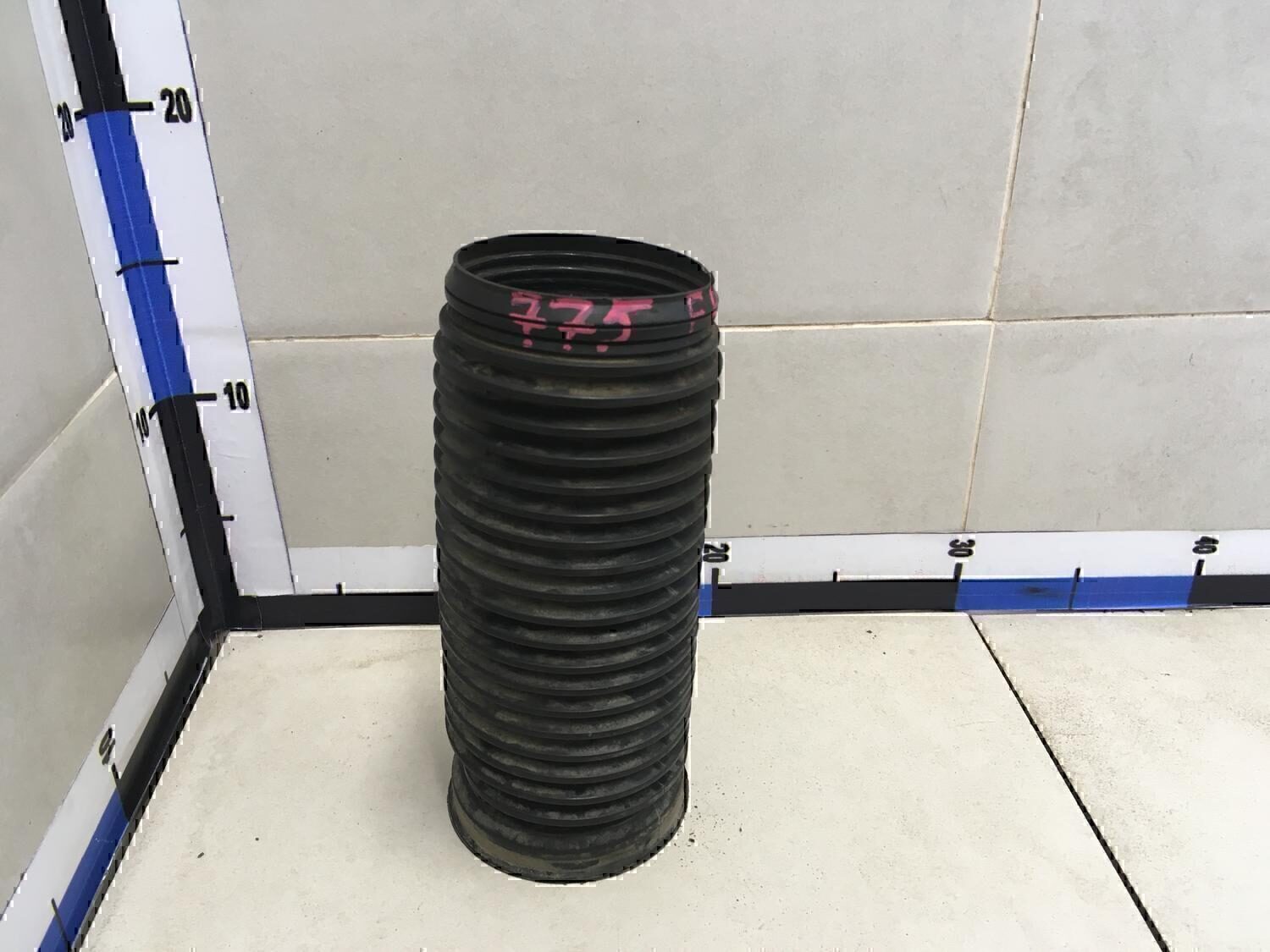 Пыльник переднего амортизатора Audi Passat [B6] 2005-2010