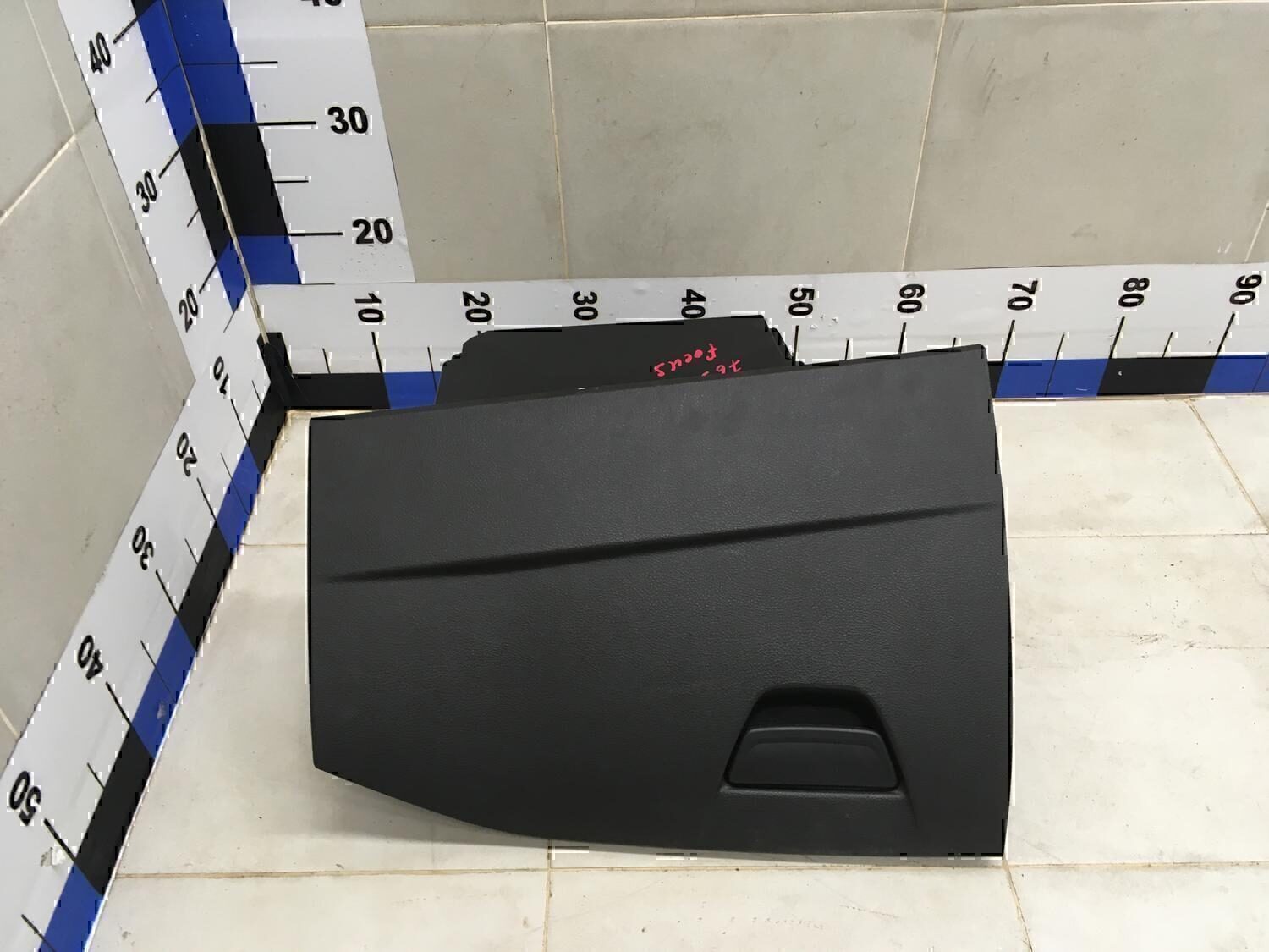 Бардачок FORD Focus III 2011>