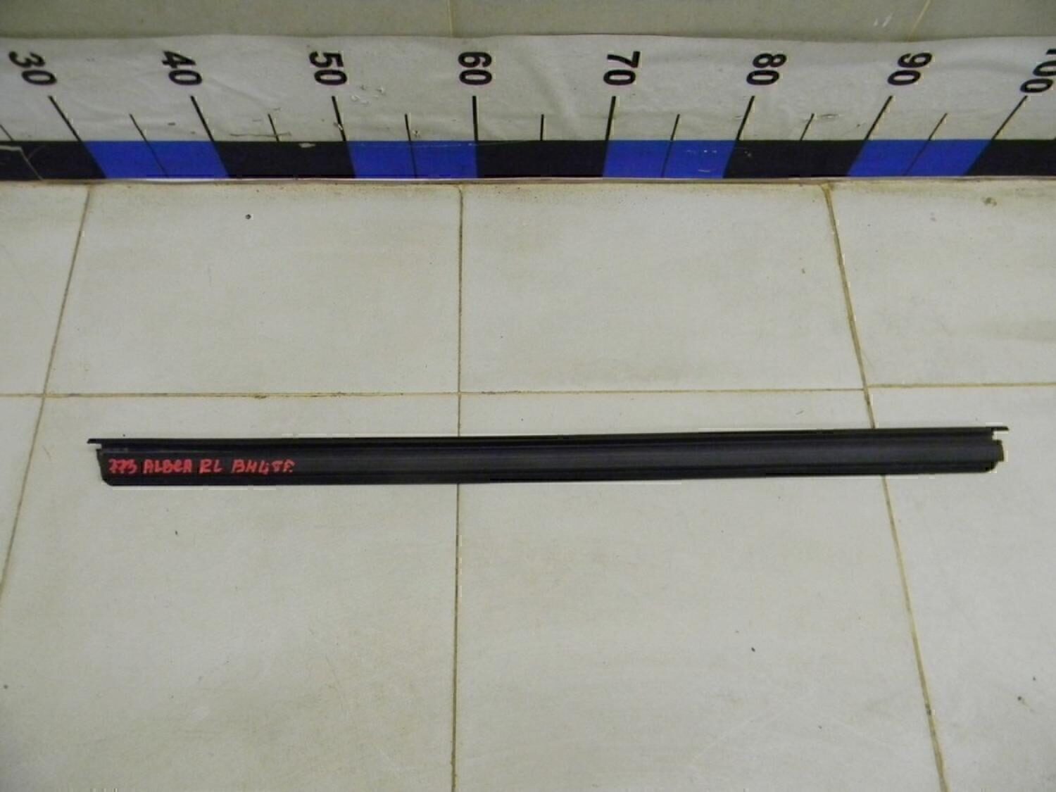 Накладка стекла заднего левого FIAT Albea 2002-2012