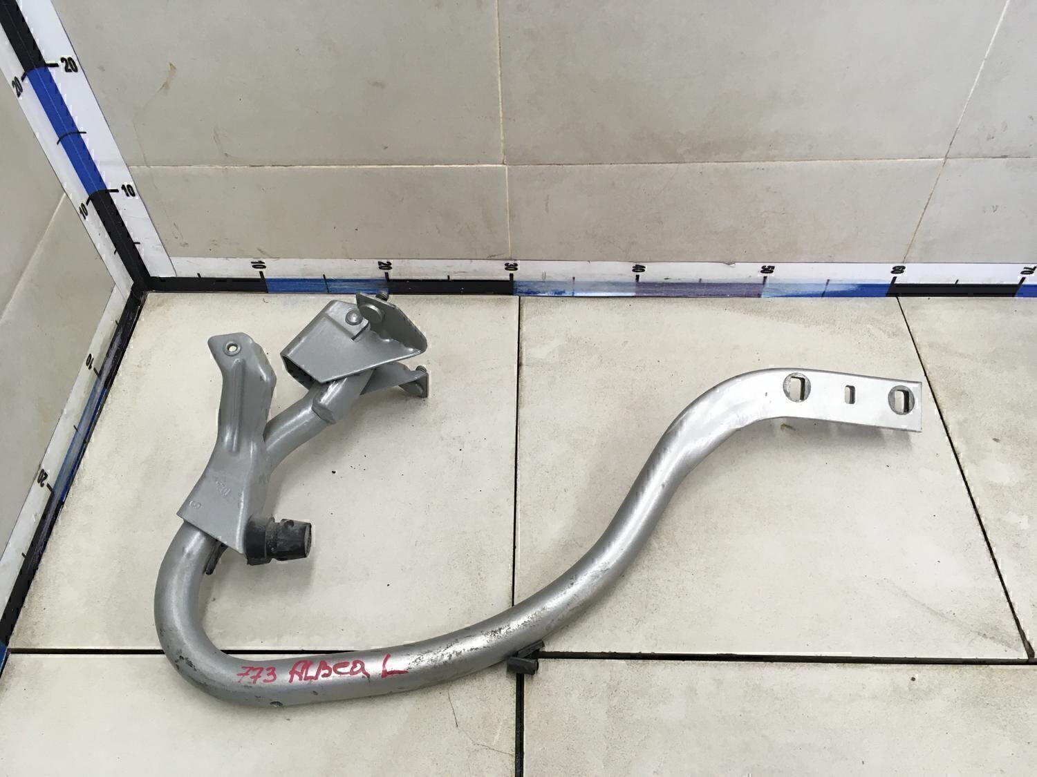 Петля крышки багажника FIAT Albea 2002-2012