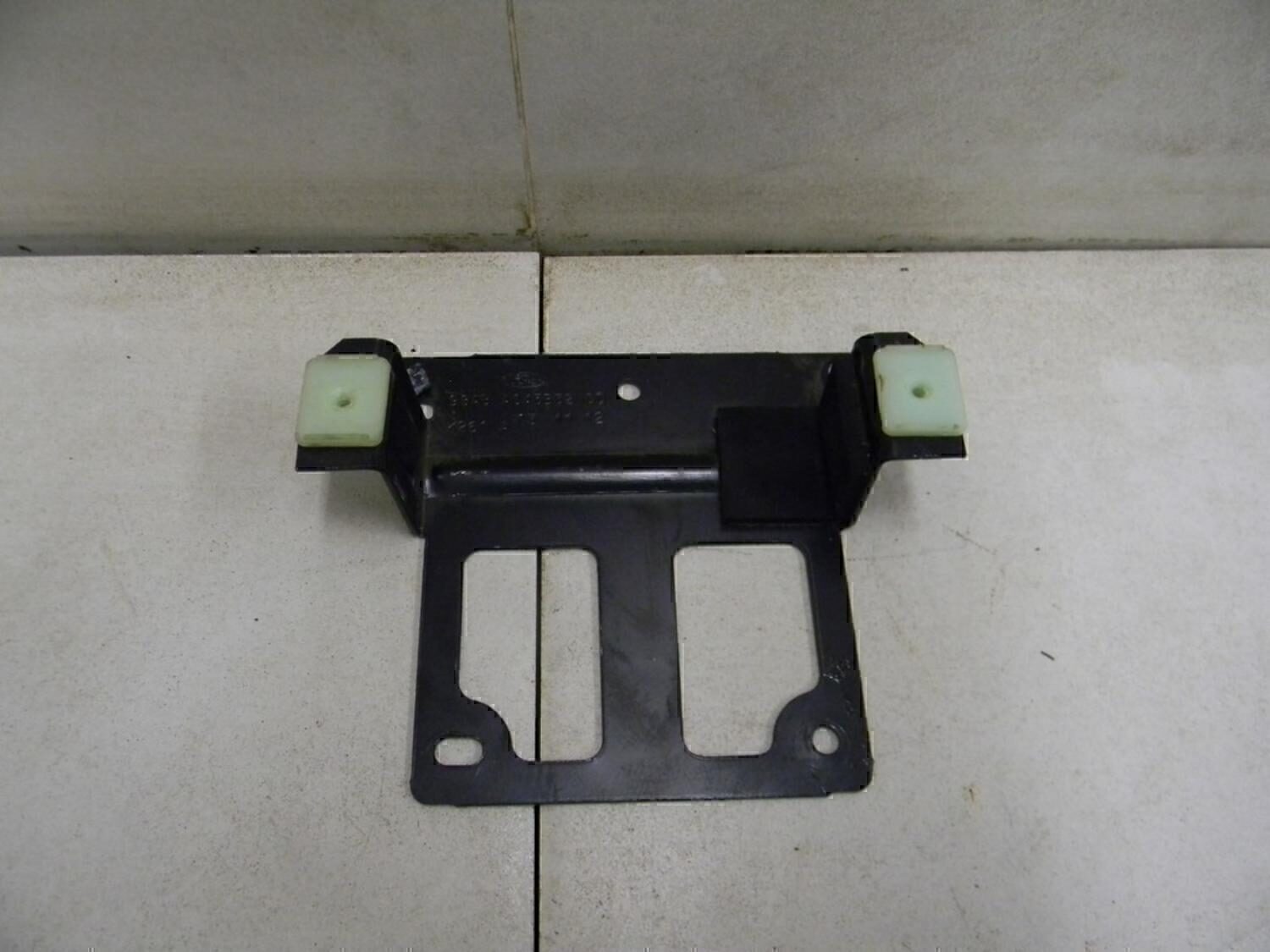 Кронштейн (сопут. товар) FORD Focus I 1998-2004