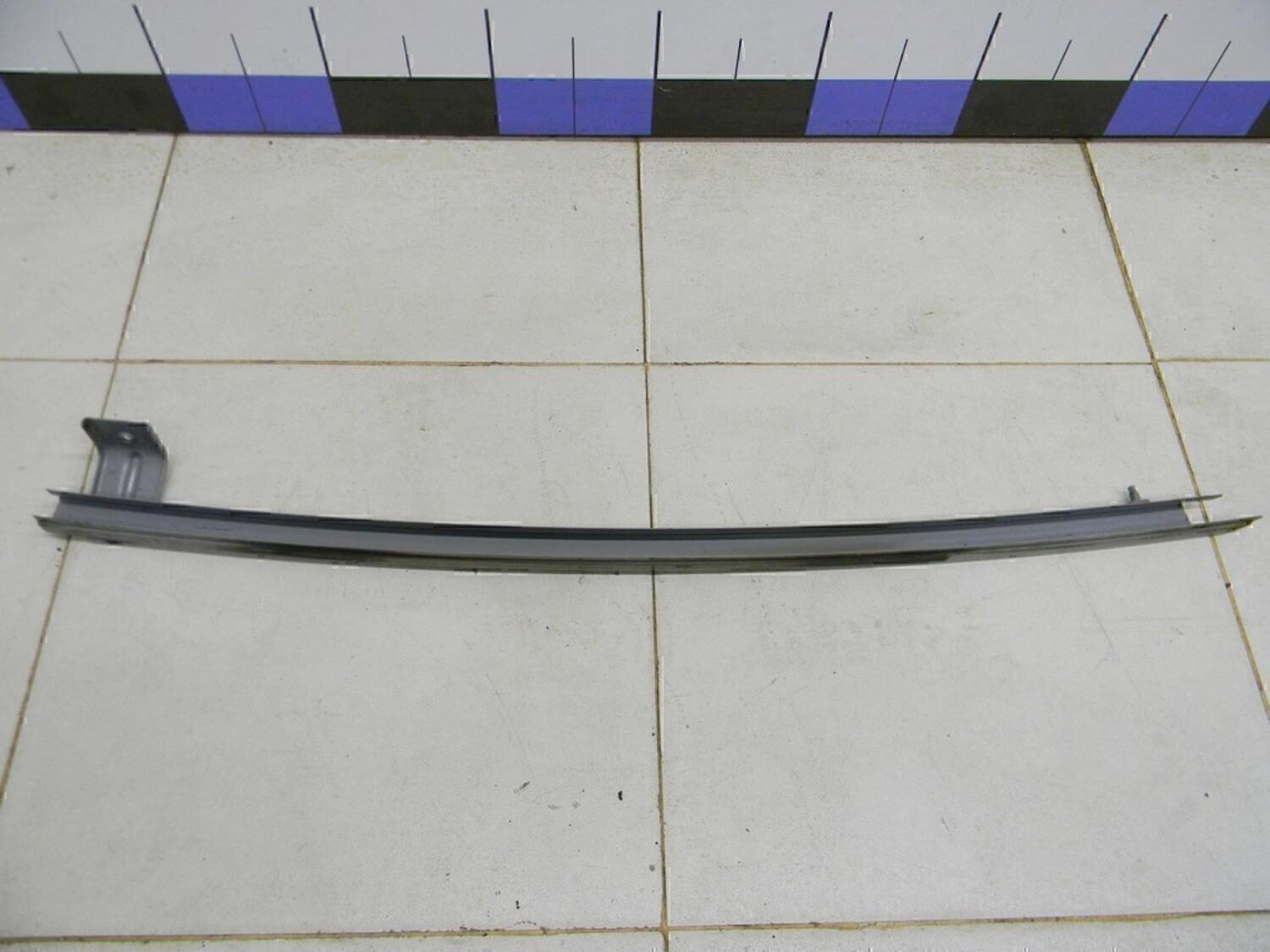 Направляющая стекла двери NISSAN X-Trail (T30) 2001-2006