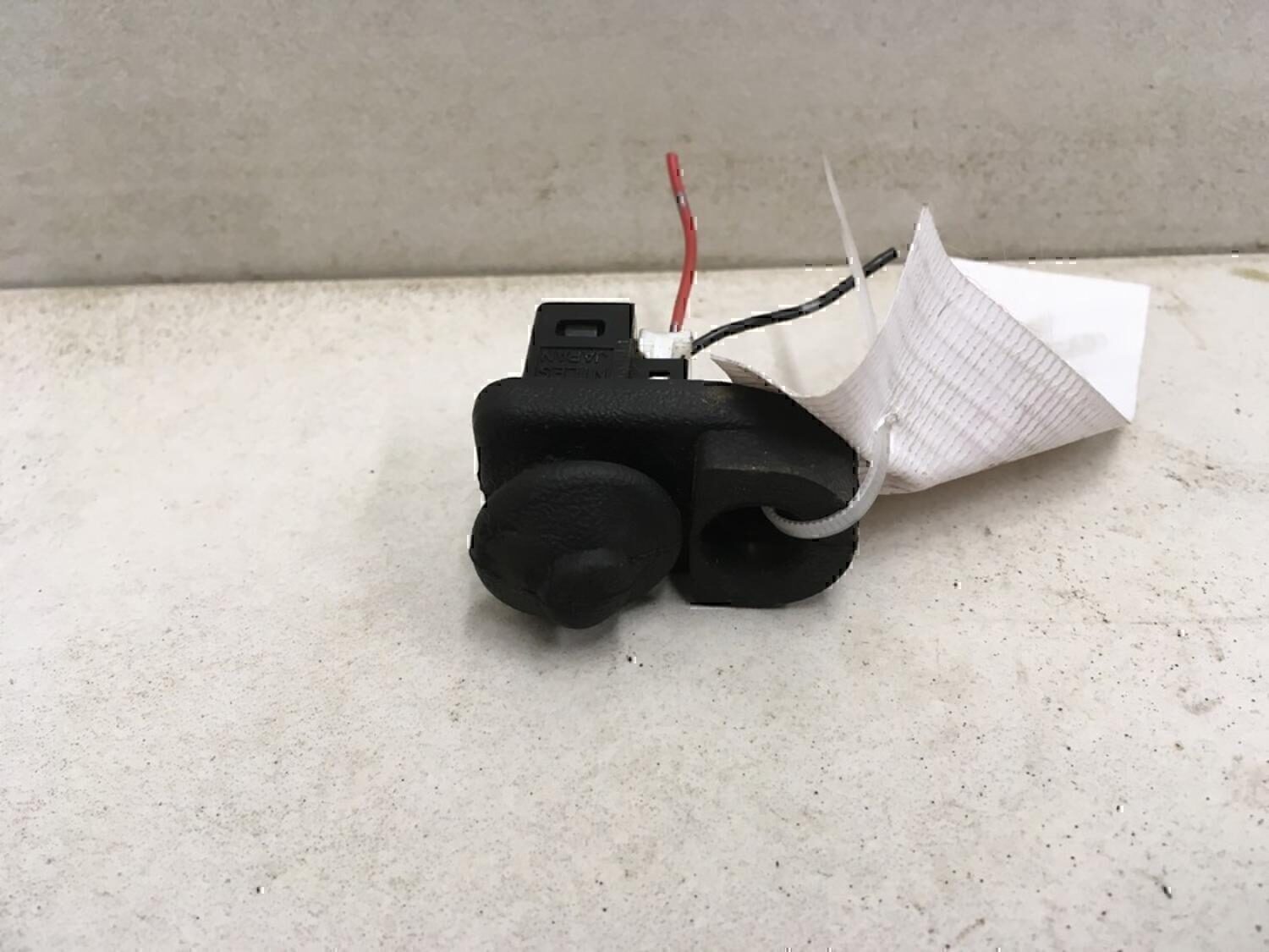 Выключатель концевой INFINITI Almera N16 2000-2006