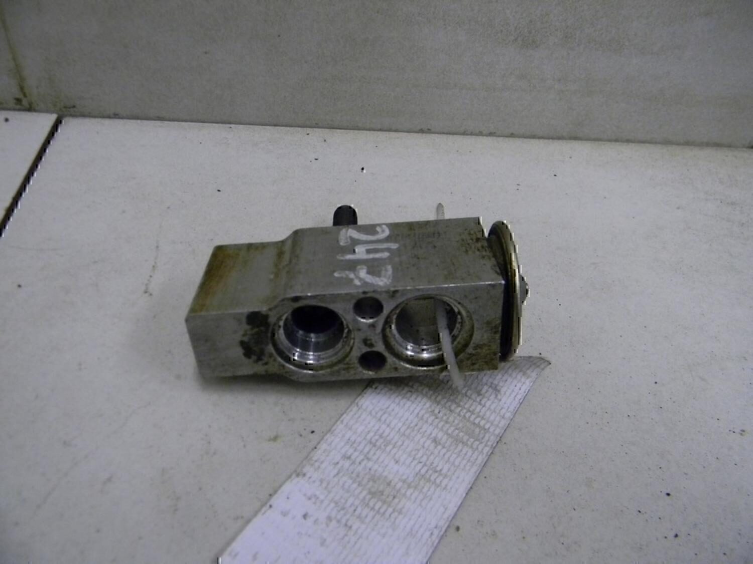 Клапан кондиционера HYUNDAI Accent II (+ТАГАЗ) 2000-2012