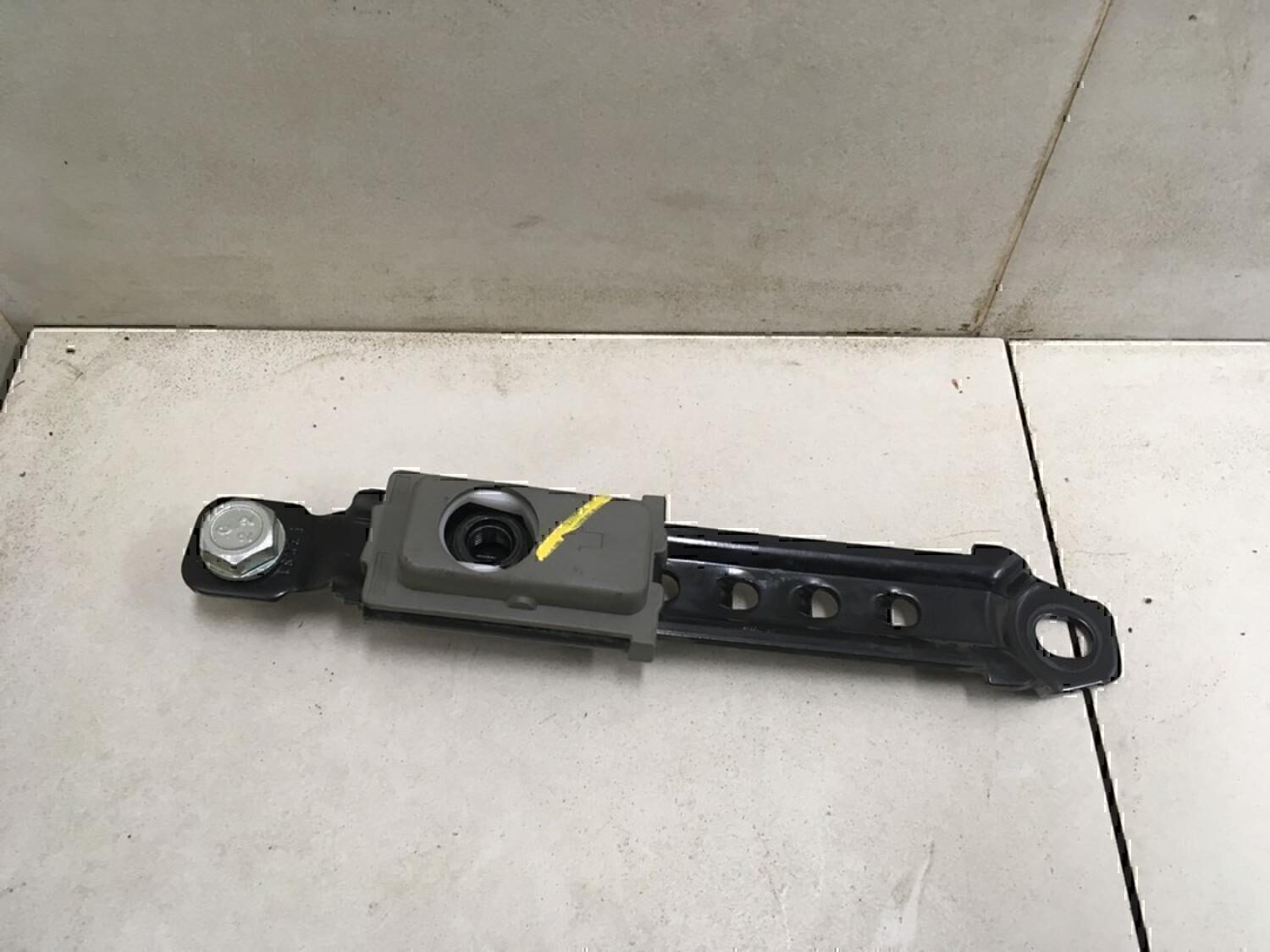 Механизм регулировки ремня безопасности Chevrolet Aveo (T200) 2003-2008