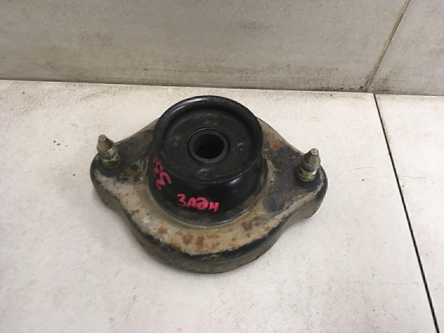 Опора заднего амортизатора MITSUBISHI Carisma (DA) 1995-1999