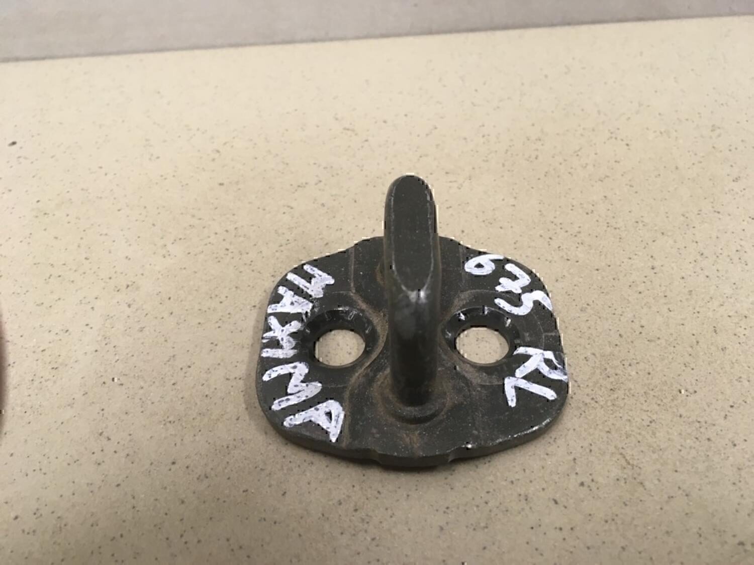 Ответная часть замка двери NISSAN Qashqai (J10) 2006-2014